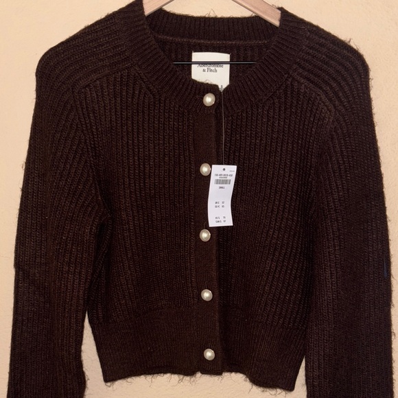 Abercrombie & Fitch Sweaters - NWT Abercrombie & Fitch Sweater